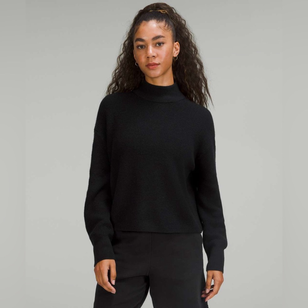 Lululemon women merino wool blend turtleneck ribbed sweater size 2